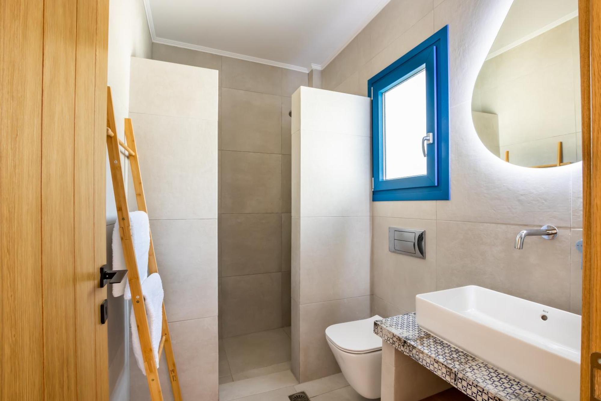 Sea View Apartment Karpathos Bagian luar foto